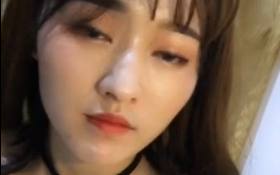 【新人白丝兔女郎】真空睡衣蜜桃臀诱惑！白虎嫩穴夹黄瓜自慰棒深插 娇喘连连潮吹噴水 初次下海珍藏版❤️