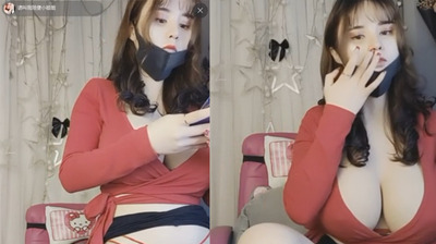 骚气主播深夜自慰直播，蜜穴湿透求哥哥疼爱！